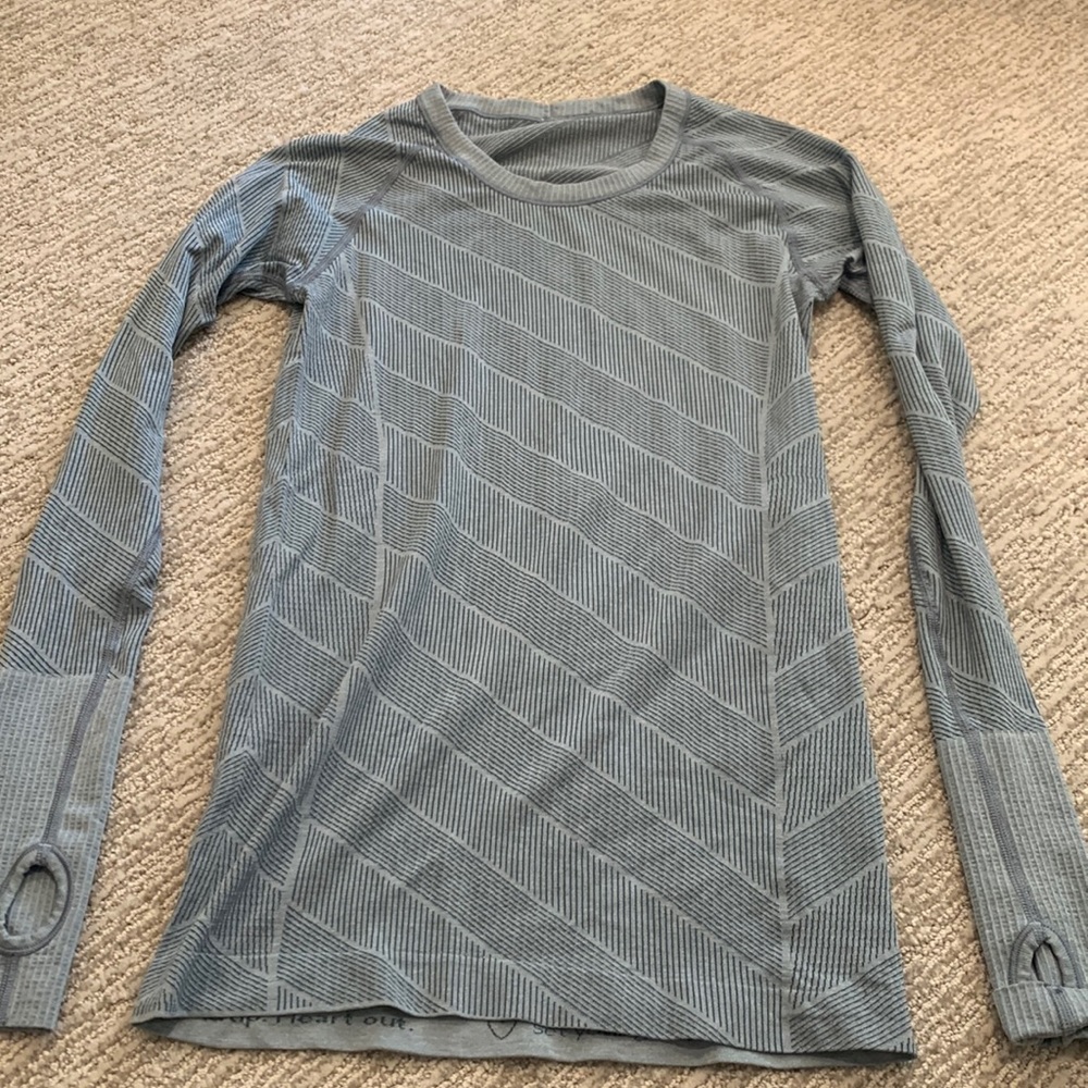 Lululemon long sleeve top